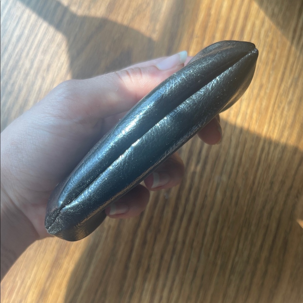 Vintage Elegant Black Leather Coin Purse - Picture 5 of 11